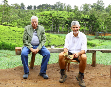 President Ranil Wickremesinghe with Miguel Cunat the visionary behind the Pekoe Trail during their tour over the weekend